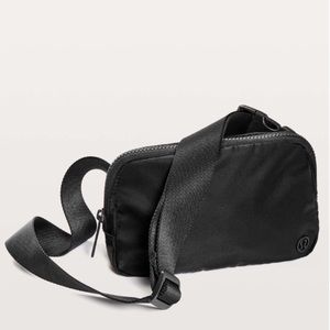 •NWT• Lululemon Everywhere Belt Bag. Black.
